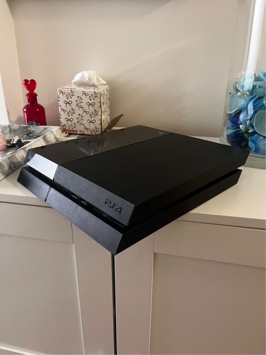 Vendo playstation 4