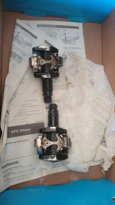 Vendo sapatos de ciclismo Shimano n 42  + pedais de encaixe