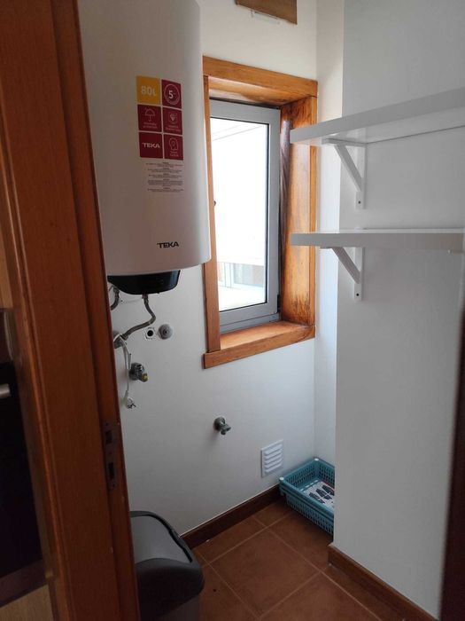 T2 Arrendamento com garagem fechada e terraço