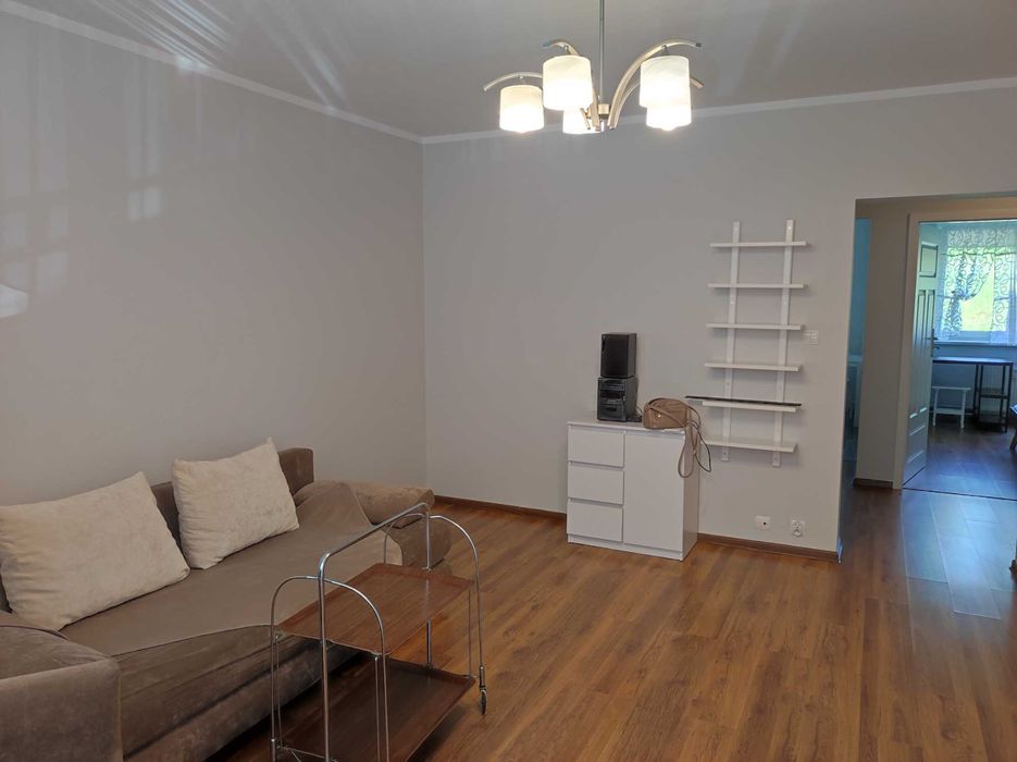 Wynajmę PRZESTRONNE mieszkanie dwupokojowe z dużym balkonem PARTER, dzielnica WYCZERPY