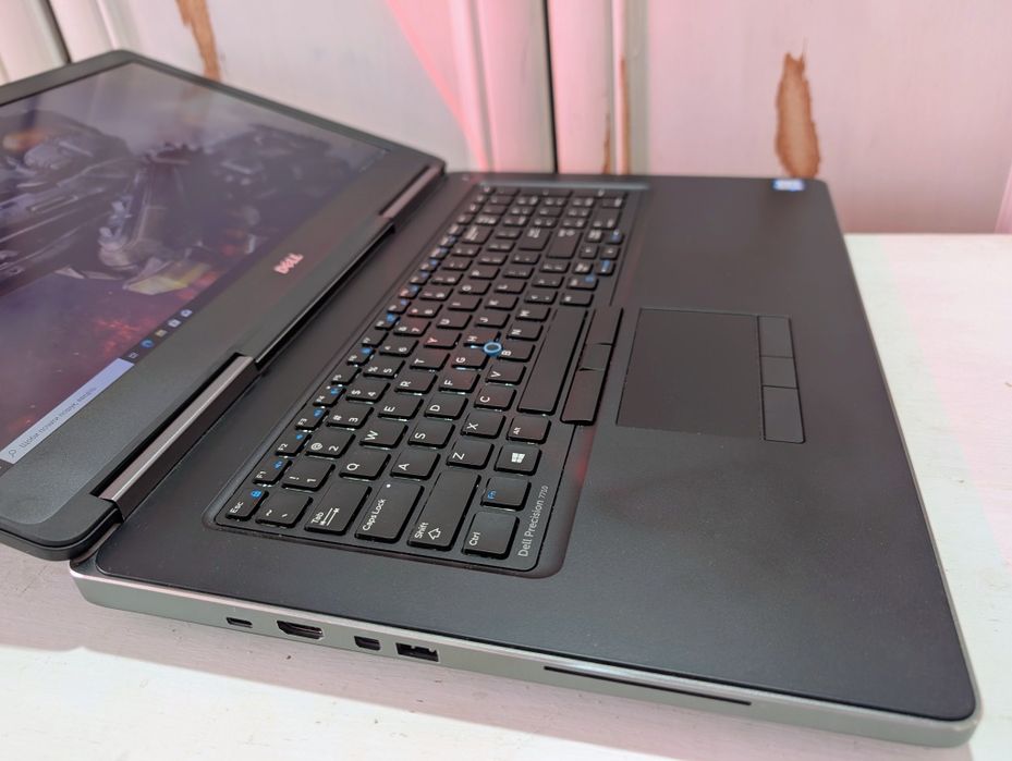 Dell precision 7710 i7_m5000m-8gb