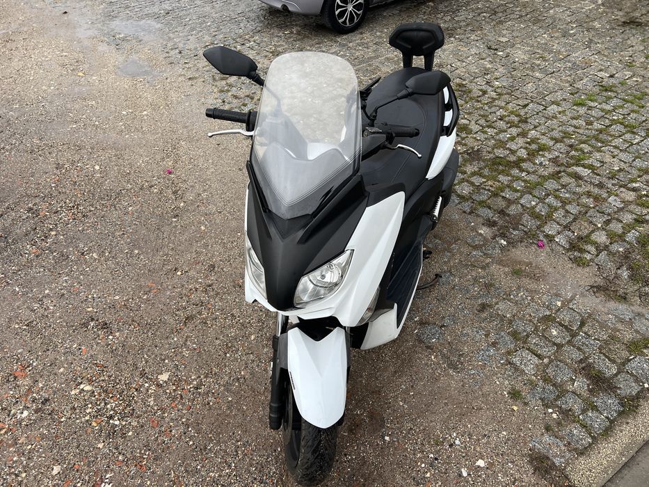 Yamaha X-Max 250 ABS