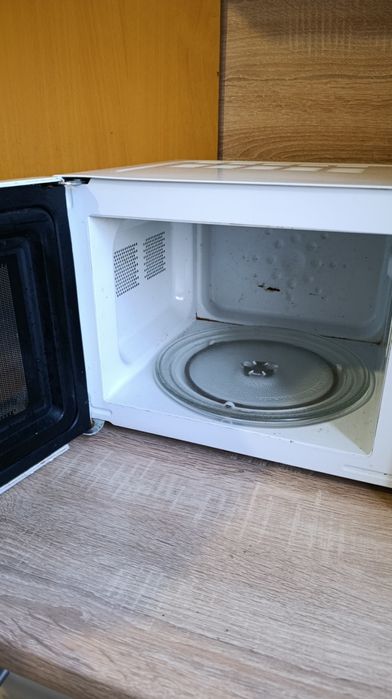 Микроволновая печь микроволновка Saturn