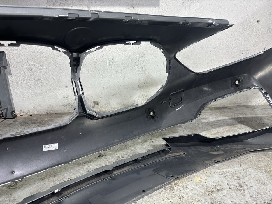 Pára-choques frente BMW 1 (F40), de 2019 a 2026