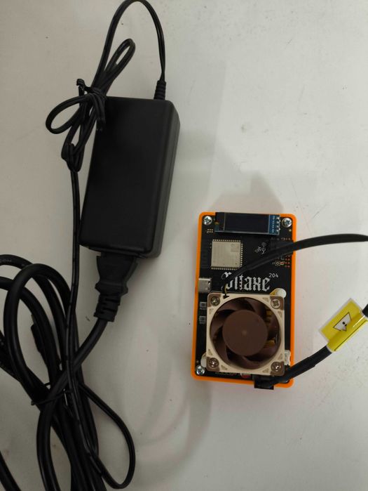 Minerador Bitcoin bitaxe ultra 204 chip BM1366