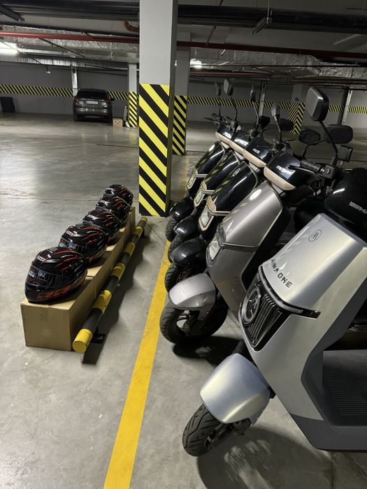 Аренда электромопедов электроскутеров шлемов