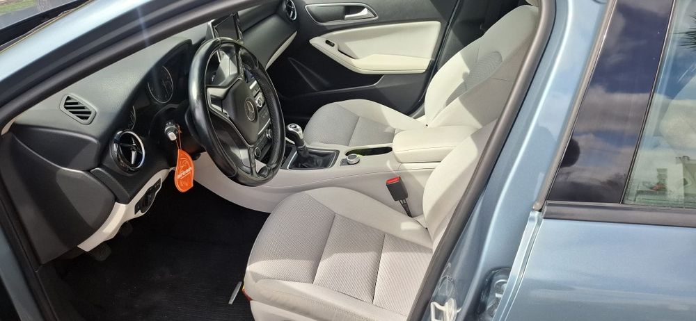 Mercedes  A 180 D