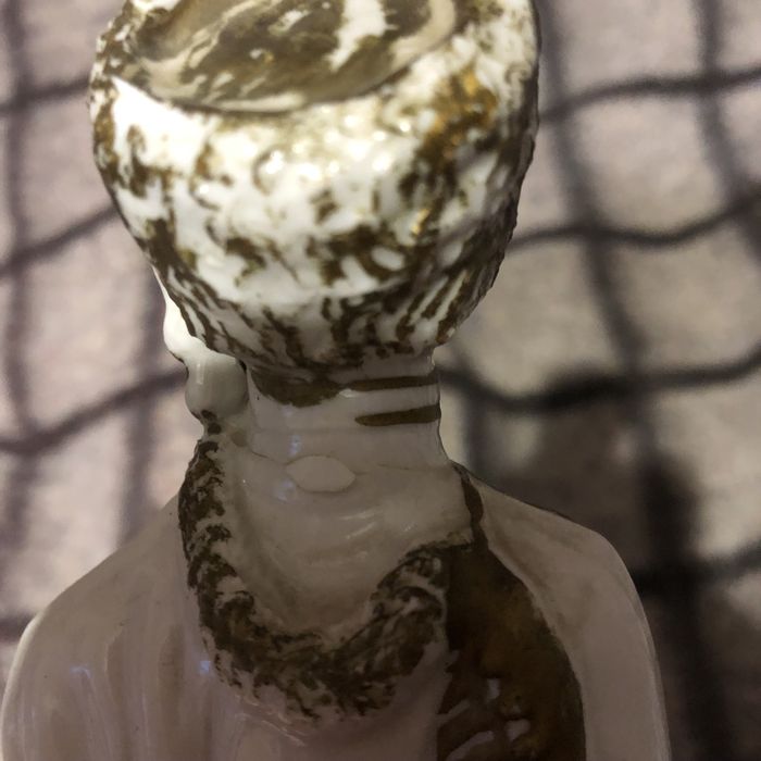 Антикварная Фарфоровая статуэтка "De Beauharnais"