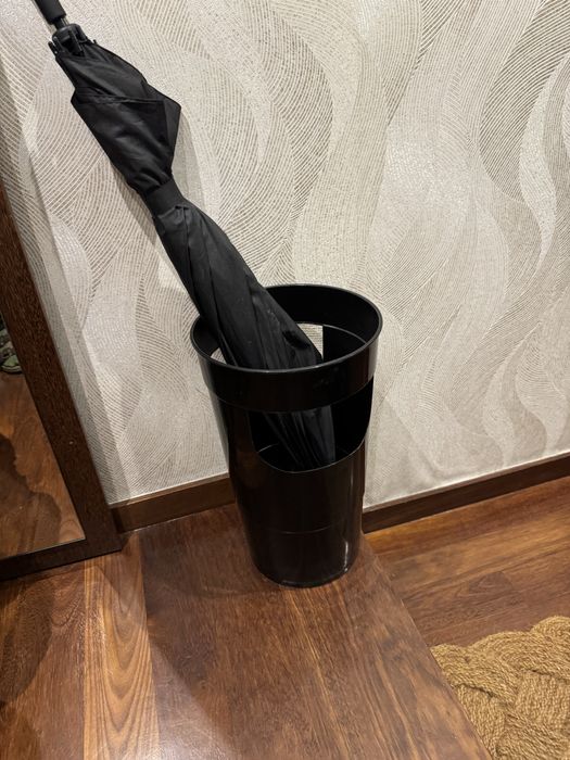 Balde para guarda-chuvas