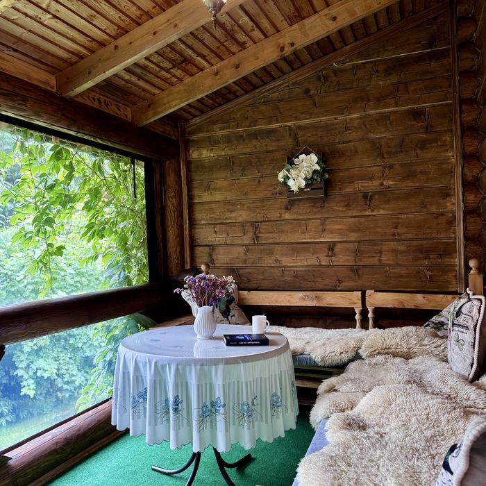 Затишний котедж для відпочинку біля самого лісу на 6+2 гостей