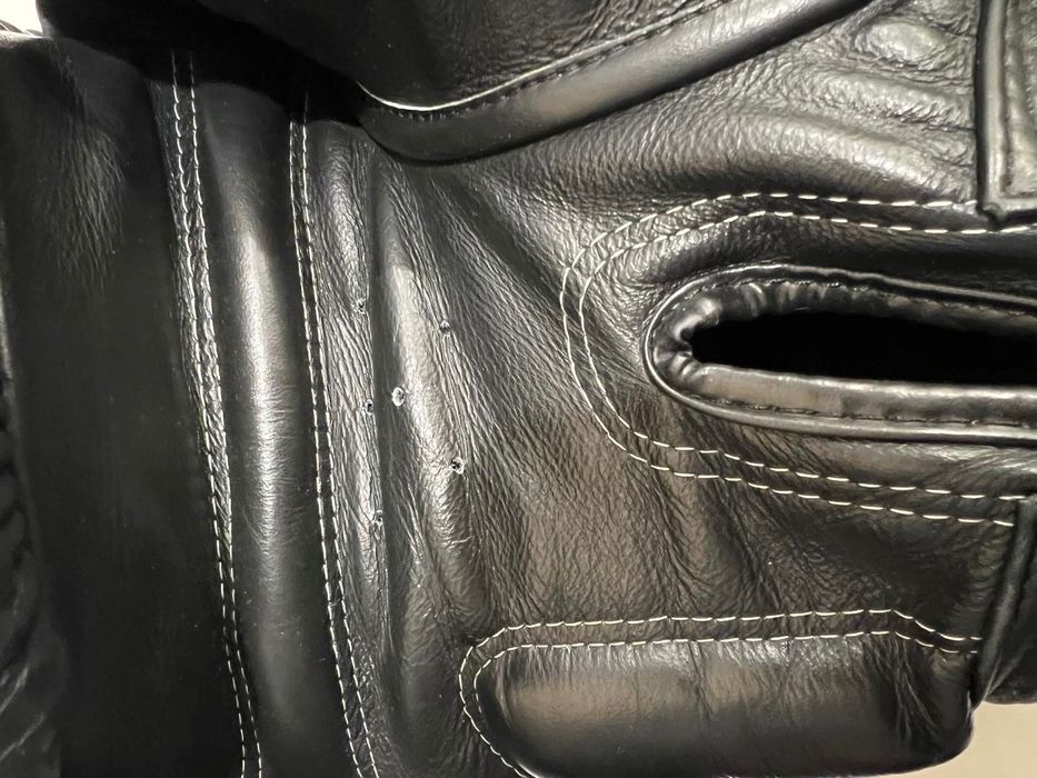 Перчатки боксерскі Twins 20 oz