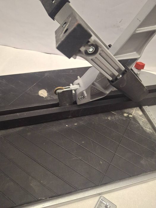 OUTLET Przecinarka stolikowa Bosch 640 mm