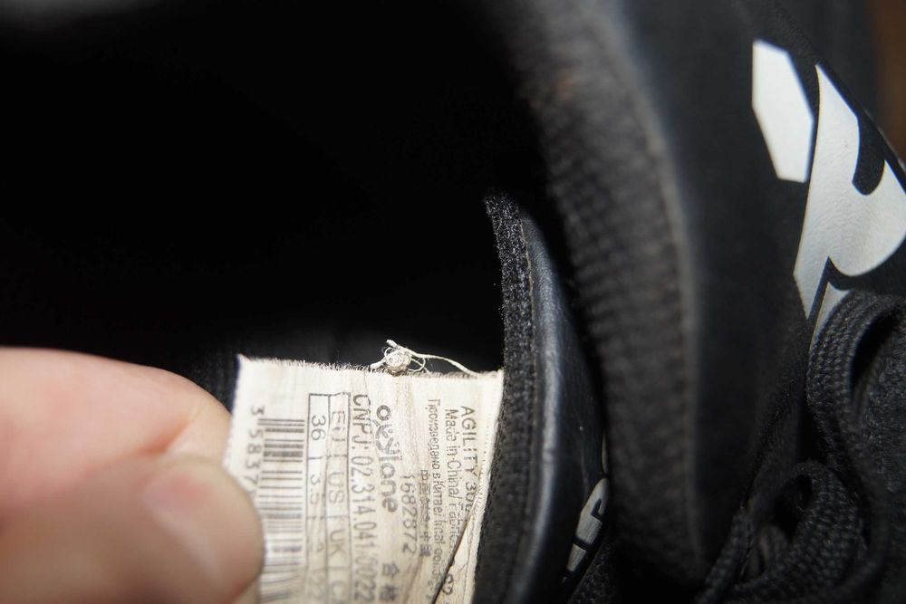 buty korki czarne Kipsta r.36