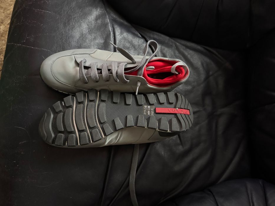 Кроссовки Прада, серые, новые