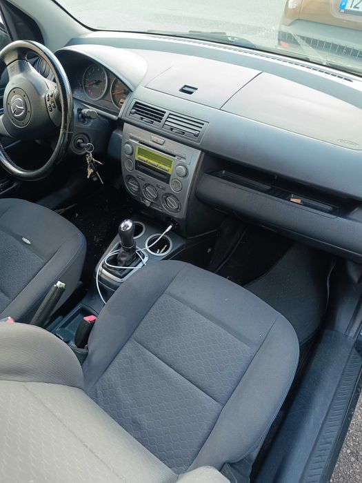 Mazda 2 1.25 Confort ar. Ano 2005. IUC e nspeção ok.