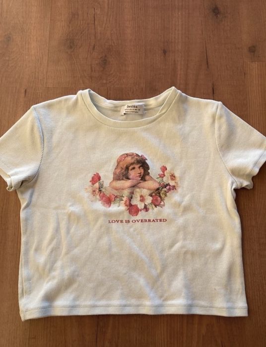 Top da Bershka em bom estado.