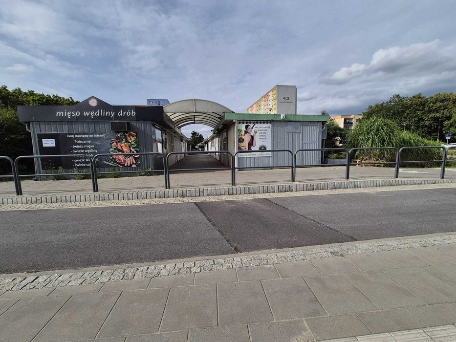 Lokal użytkowy na wynajem - Os. Sobieskiego