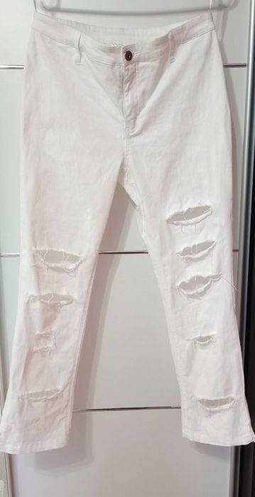 Spodnie z dziurami 7/8 rozm. 38 Bonprix