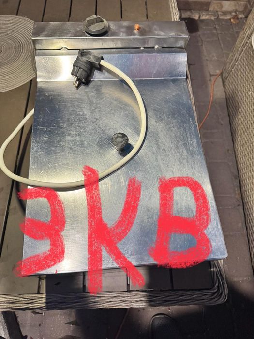 Продам  чебуречниця