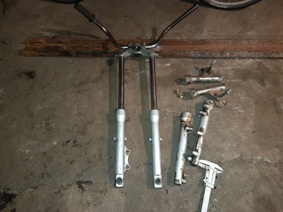 Вилка на мотоцикол