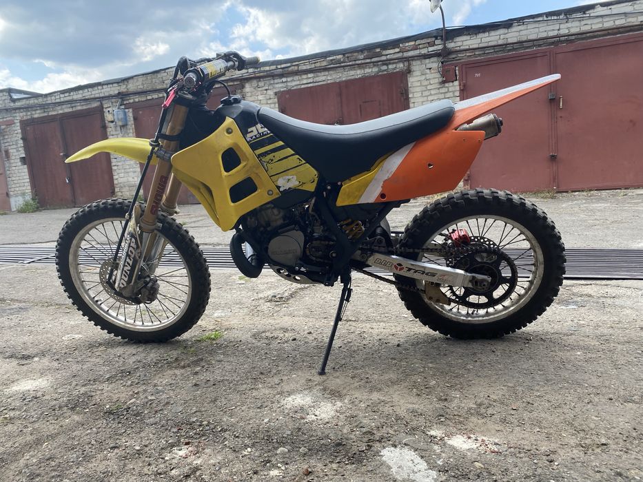 Продам мотоцикл 2T Suzuki TS200R