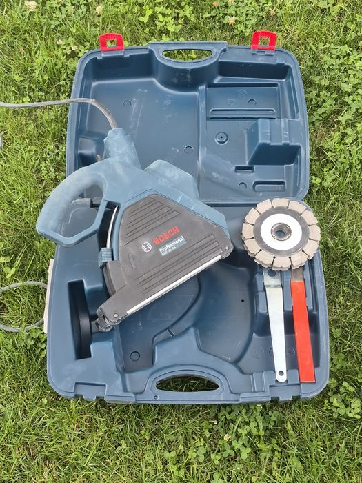 Bruzdownica bosch GNF 35 CA