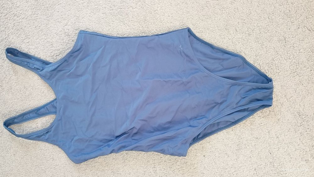 Strój kąpielowy młodzieży