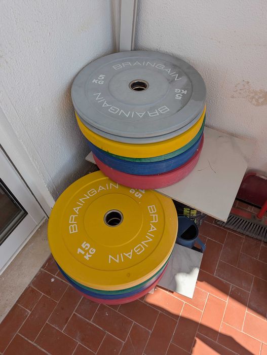 Bumper Plates coloridos conjunto 150kg BRAINGAIN precisão IWF +/- 10g