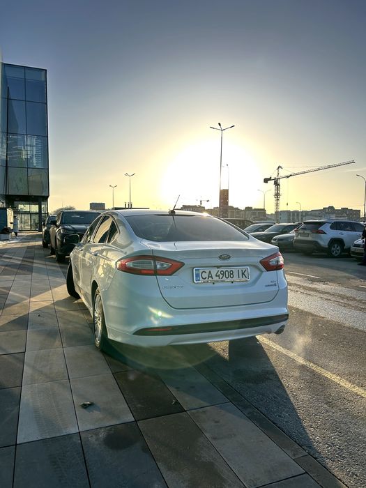 Ford fusion hybrid 2013 (2014)