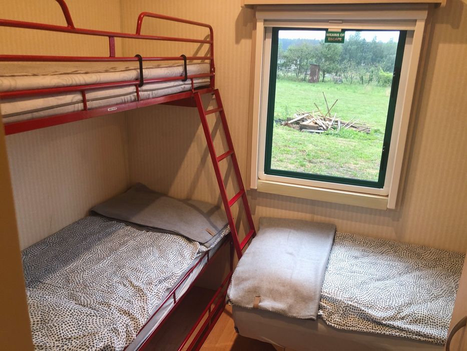 Domek holenderski 27 m² – 2 sypialnie, salon, całoroczny