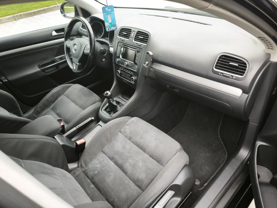 Volkswagen Golf VI
