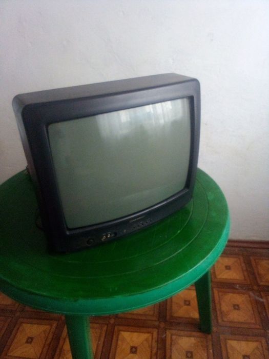 Продам телевизор в рабочем состоянии.