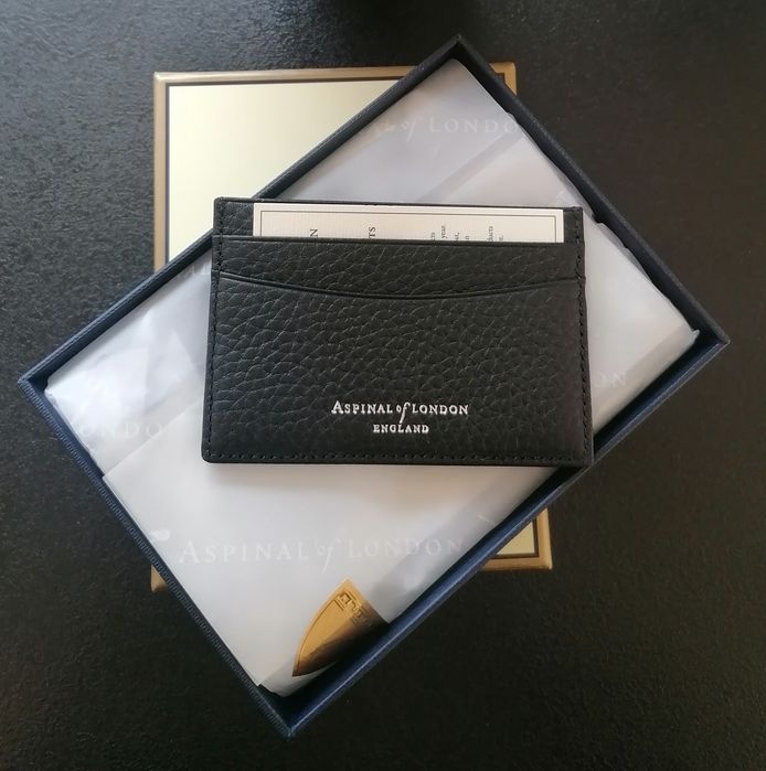 Etui na karty kredytowe