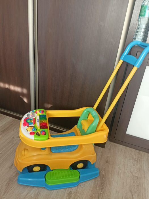 Samochodzik wielofunkcyjny Chicco 12m+