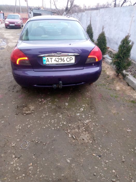 Продам Форд мондео мк2 відмінний стан мотор 2.0.газ бензин