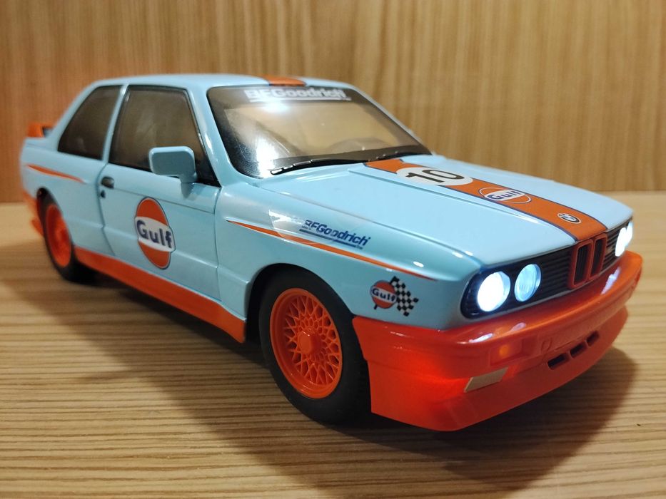 Модель BMW M3 E30 Rally 1:24 автоэксперт металл свет звук инерция БМВ Бэха машинка Ралли
