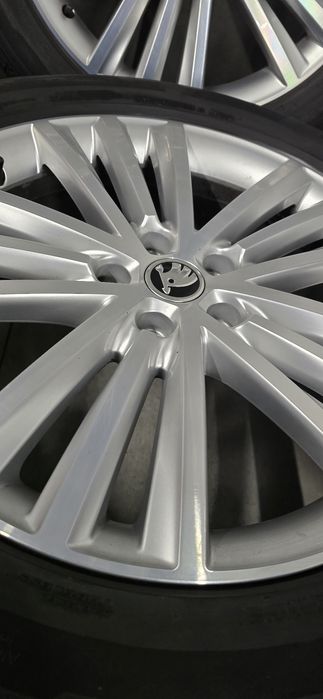 Koła 235 50R19 Skoda 5x112 ET 43