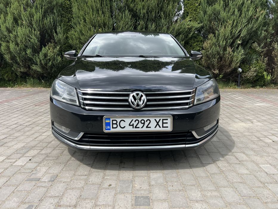 Volkswagen Passat B7 2012 рік