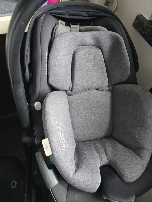 Trio Maxi-Cosi Zelia 3 Convertível + Pebble 360º + FamilyFix 360º