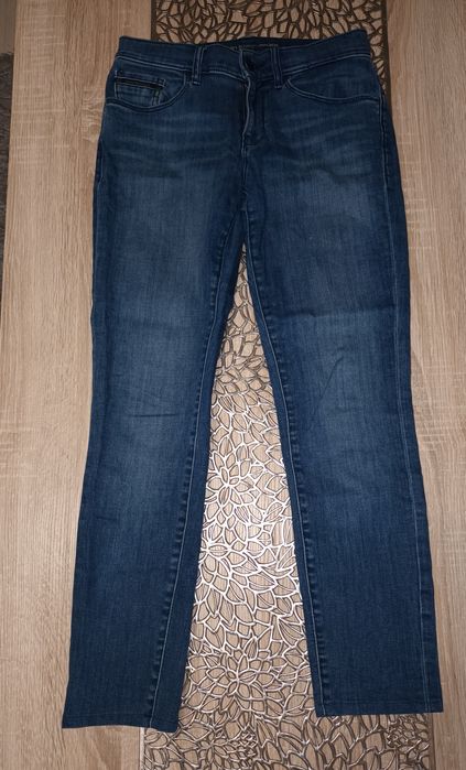 Jeansy Calvin Klein.