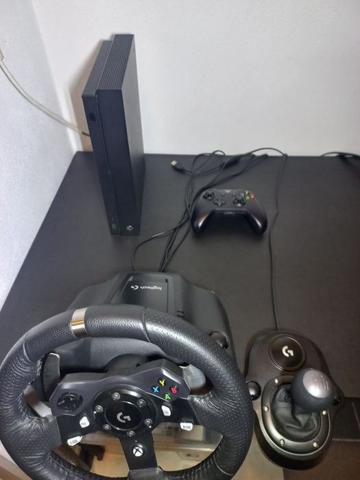 Xbox one x + volante g920