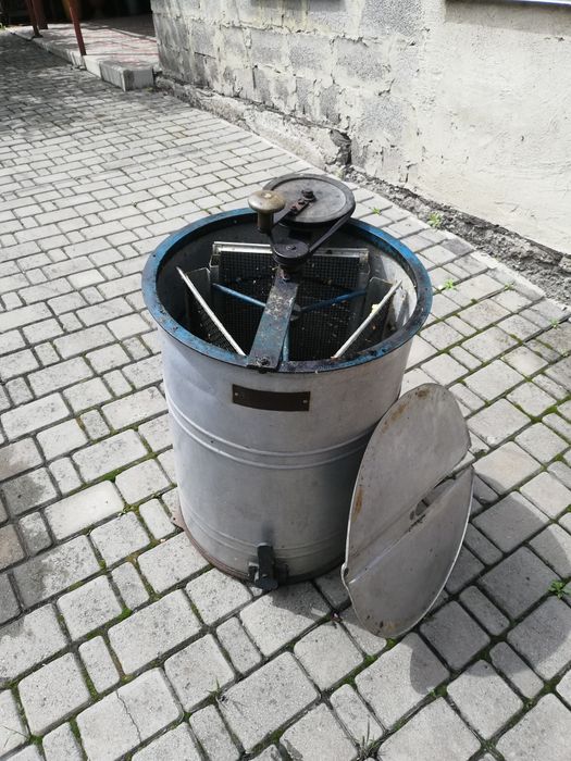 Продам медогонку