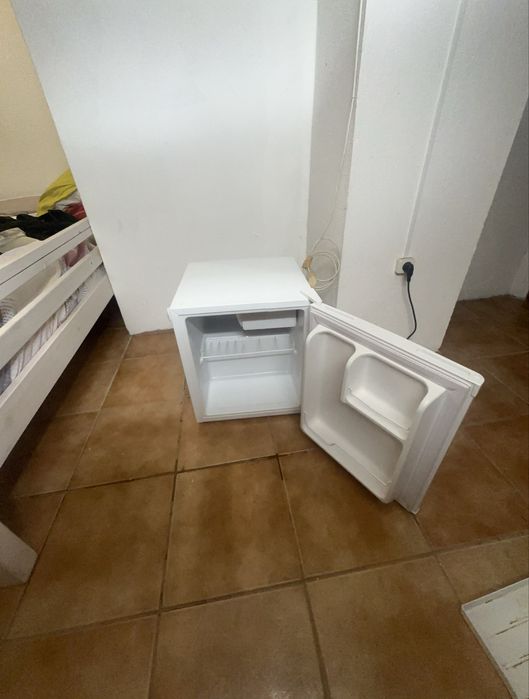 Frigobar                                          .