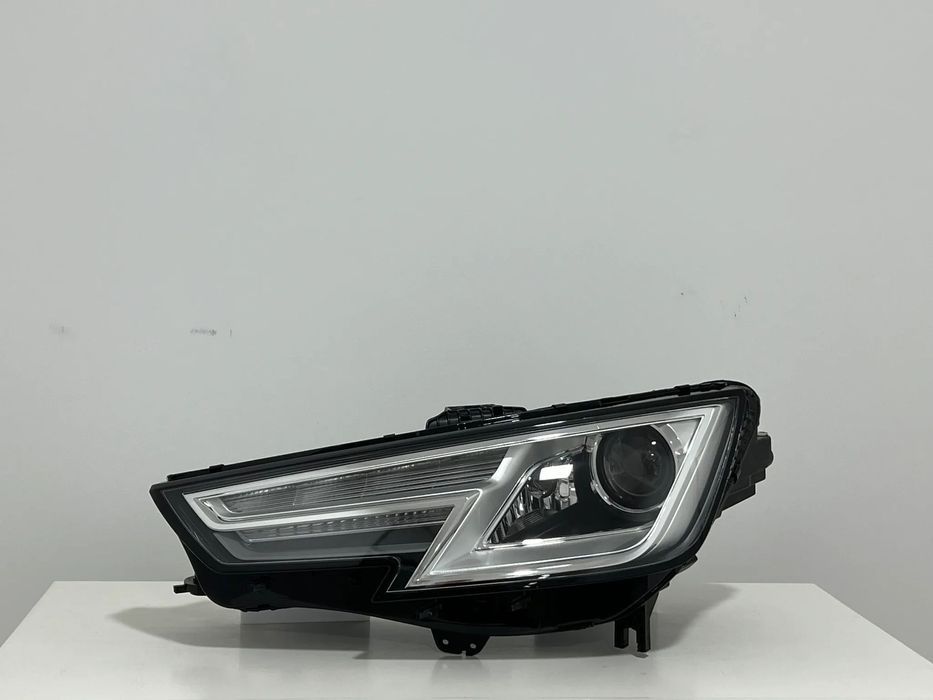 Farol Otica Original Audi A4 B9 Xenon lado Esquerdo