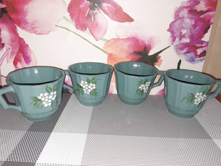 чашки нові для чаю чи кави