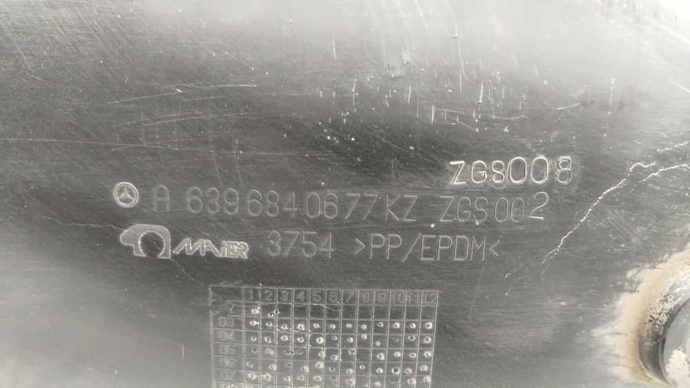 Cava roda trás direita MERCEDES-BENZ Vito / Vito Combi (W639)