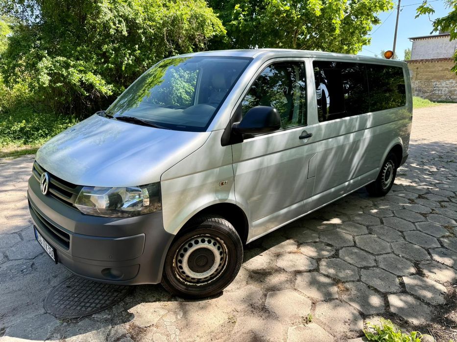 Zadbany VW Transporter 9os. Long Klima Niemcy