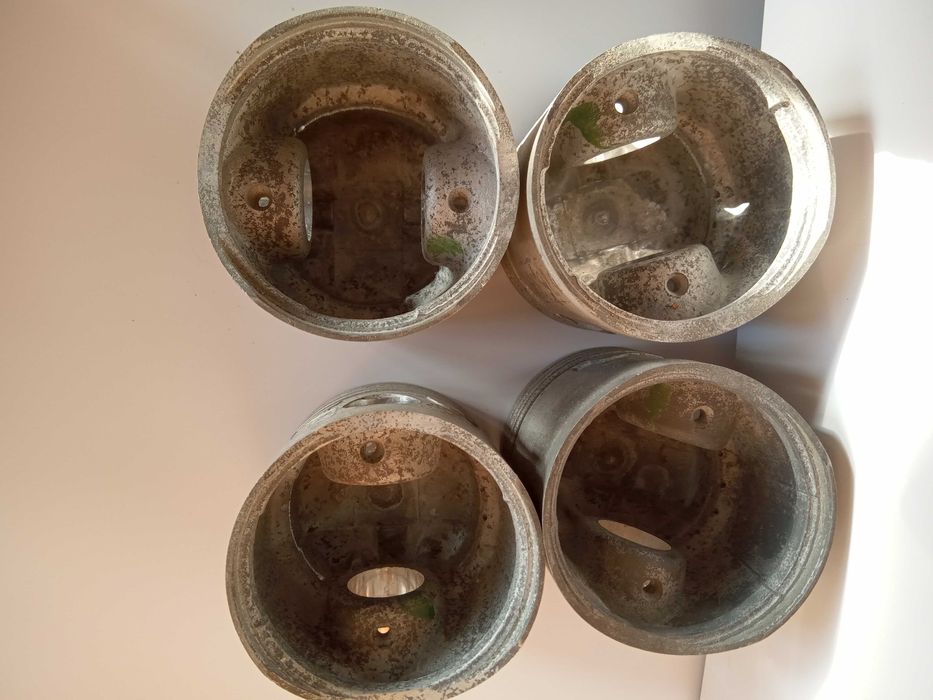 Поршні для Москвича - 407