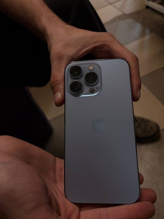 Продам Iphone 13 pro 256