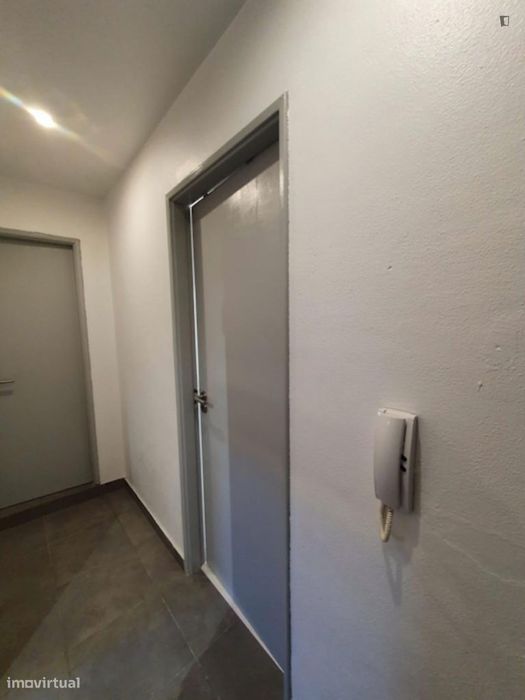 Apartamento com 2 quartos - localizado em Baixa Coimbra